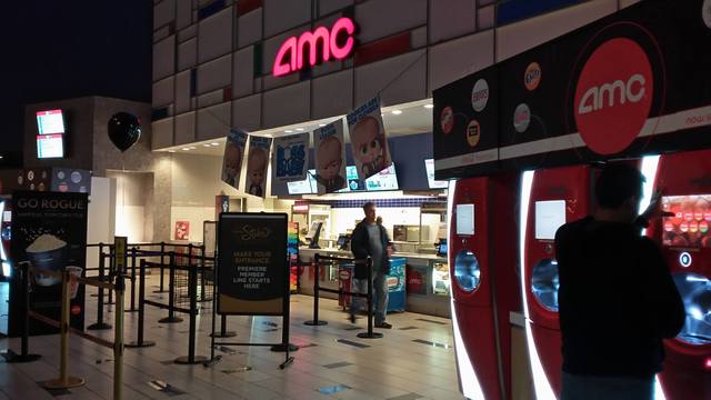 AMC Brentwood 14 - Cinema Treasures