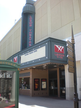 CMX CineBistro Old Orchard