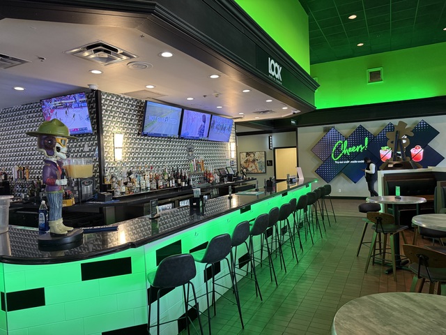 LOOK Dine-In Arlington