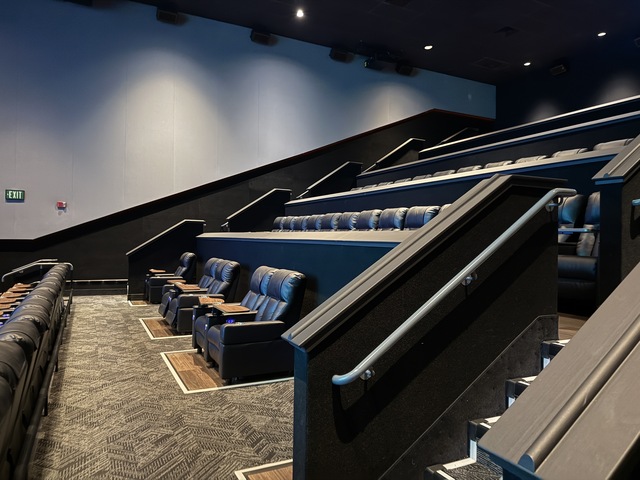 Theatre 22 Screen X