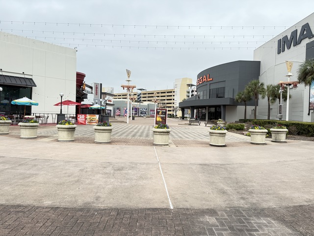 Regal Edwards Houston Marq*E