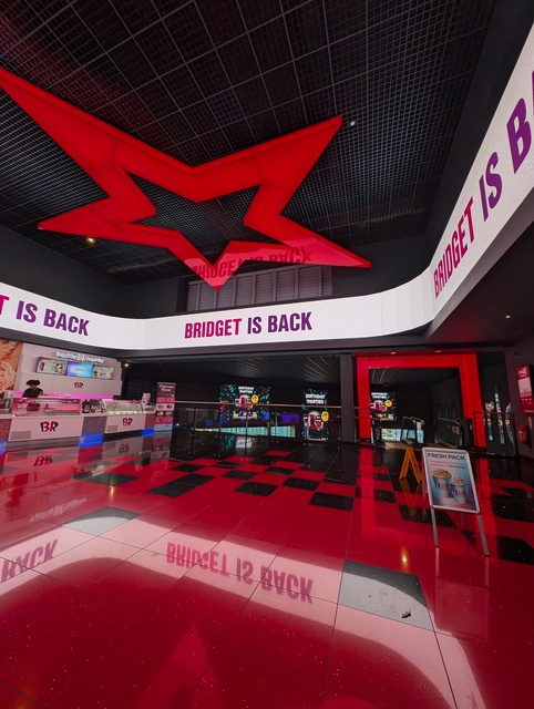 Concessions foyer wrap around advertising screens