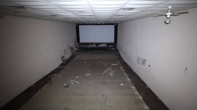 Sandburg Mall Cinema