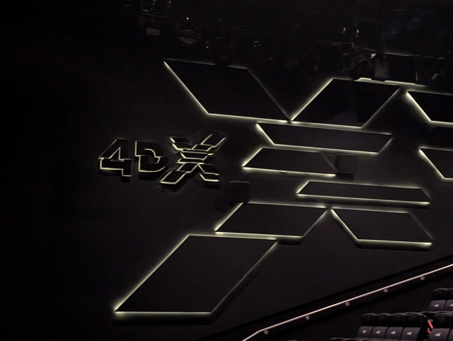 Screen 6 - 4DX sidewall signage