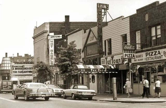 Kingsway far left. 1977 photo credit Marc Solomon.