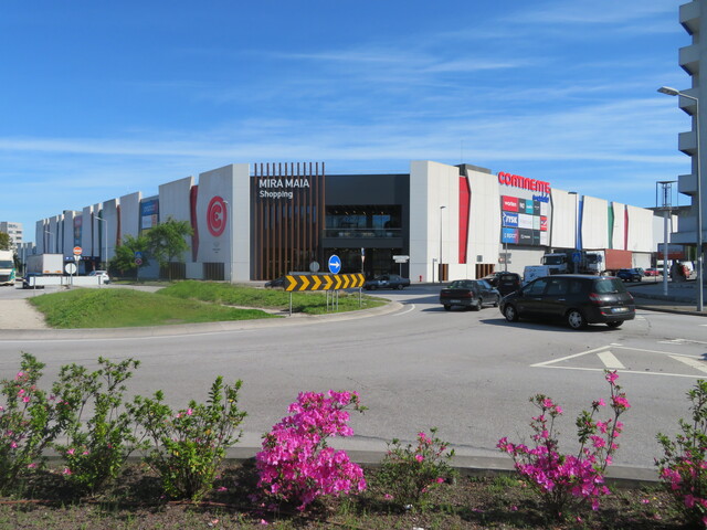 Mira Maia Shopping