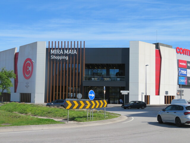 Mira Maia Shopping