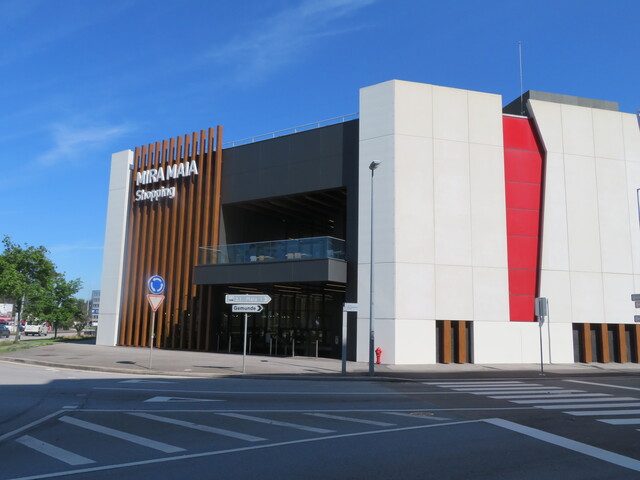 Mira Maia Shopping