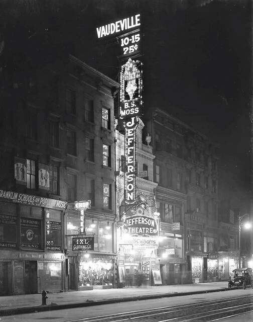 Crisper version of previously posted photo. January 6, 1917 photo credit William D. Hassle, New York Historical Society.
