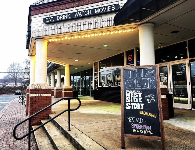 Cinebarre Arboretum Stadium 12