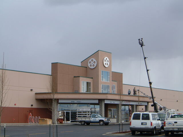 Grand Cinemas Yakima Valley - Marquee Prep