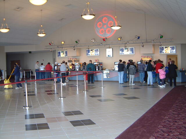 Grand Cinemas Yakima Valley - Opening Day