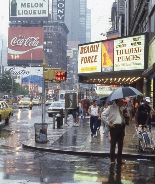 Loew's State Theatre