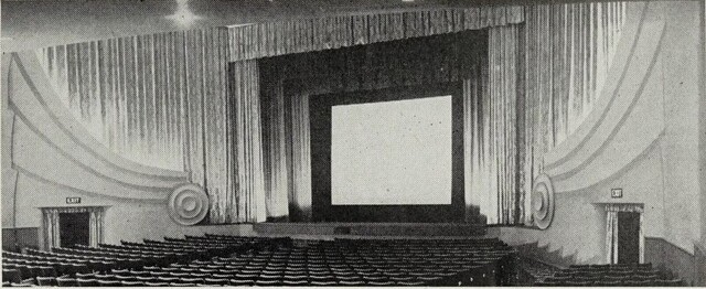 When Curtains Were a Standard Feature of Theaters
