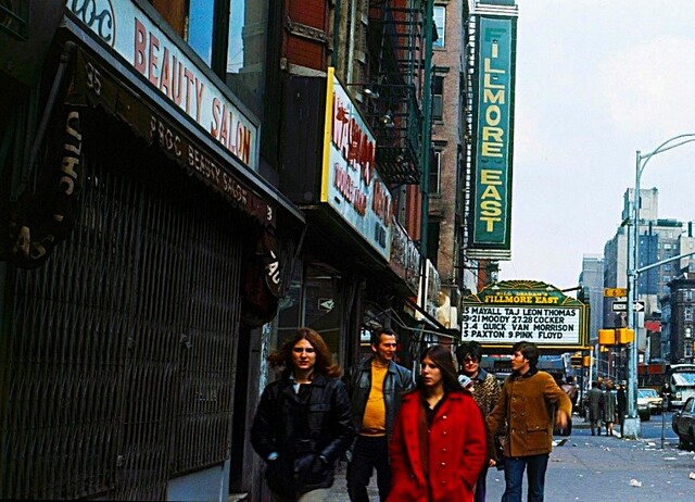 Cropped version of a March 1970 photo credit Science History Images / Alamy Stock Photo.