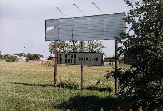 Motor Movie Drive-In