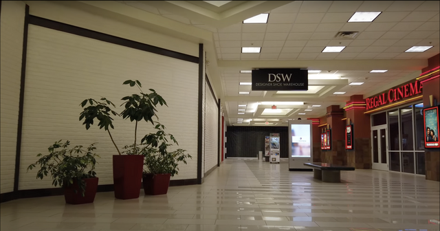 Regal Galleria Mall Stadium 16