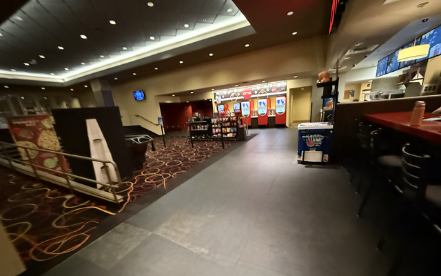 AMC Oakbrook Center 4
