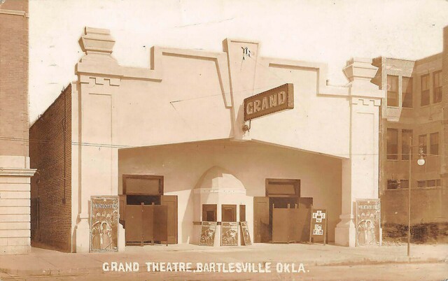 Lyric Theatre