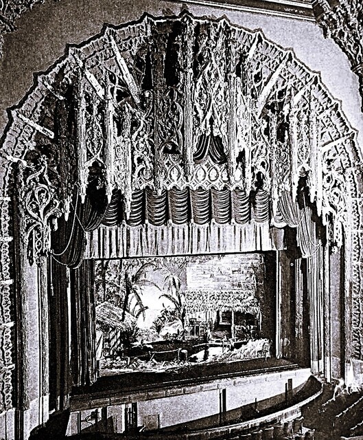 UNITED Theater on Broadway 929 S. Broadway, Los Angeles, CA 