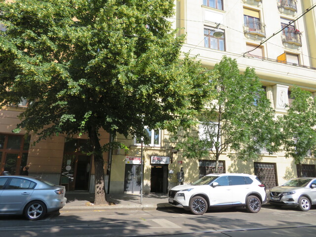 Cirko Gejzír Movie Theater