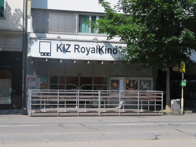 KIZ Royalkino