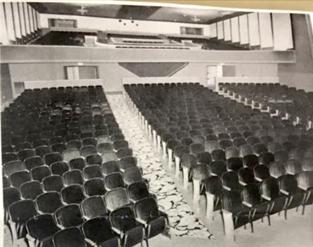 Fox-Bay Cinema Grill