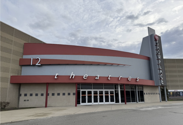 AMC Classic Columbus 12