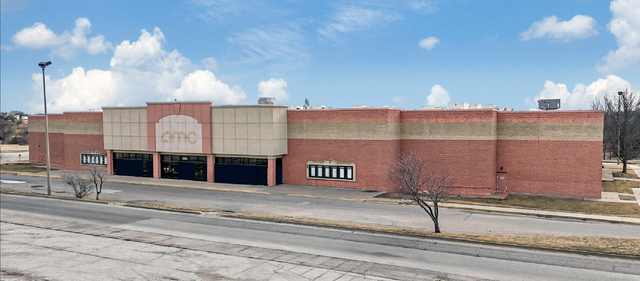 AMC Classic Southridge 12