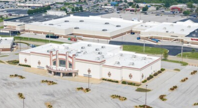 Regal Gravois Bluffs Stadium 12