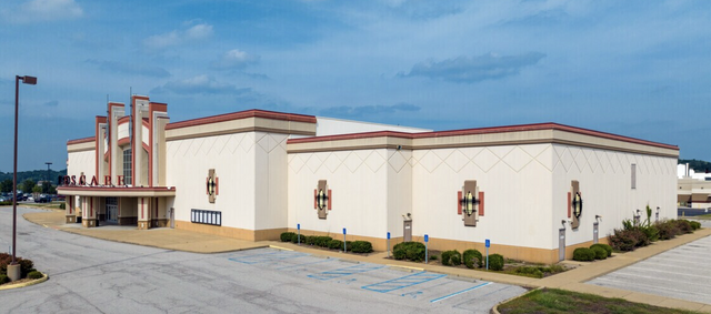 Regal Gravois Bluffs Stadium 12