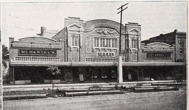 New Theater (1923)