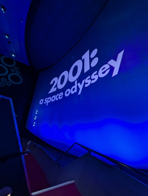 Screen showing slideshow with 2001 A Space Odyssey logo