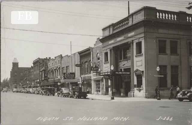 Circa 1940 post card courtesy Fred Bassett.