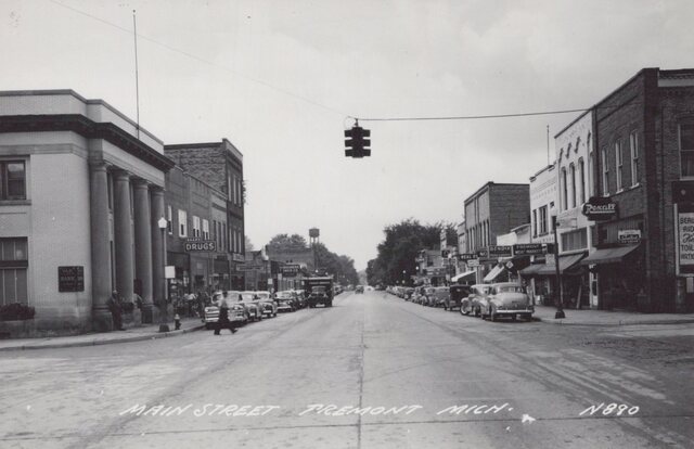 Circa 1950 post card courtesy Walter Jung.