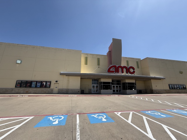 AMC Classic Forney 12