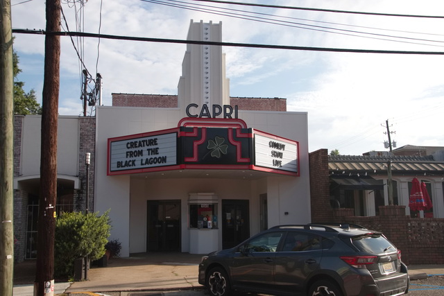 Capri Theatre