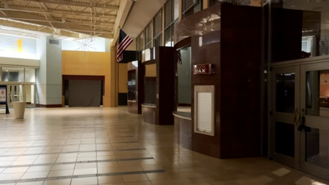 Pittsburgh Mills Cinemas (Tarentum)