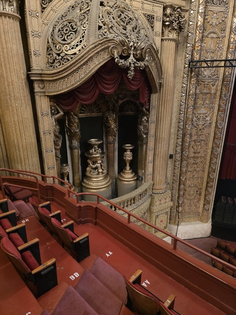 Chicago Theatre