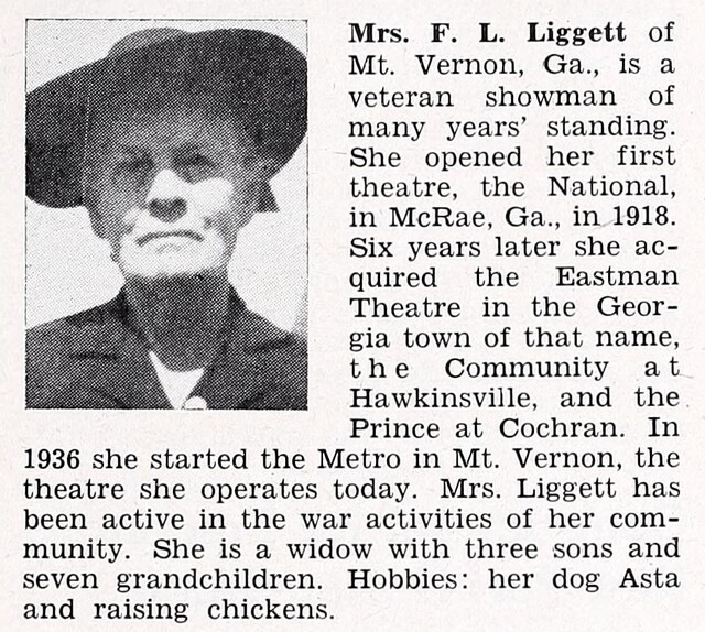 Theater Showman and More (1945)