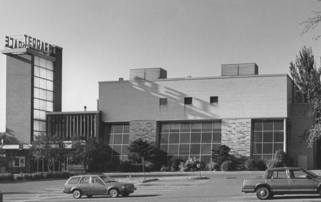 1992 photo credit Robbinsdale Historical Society.