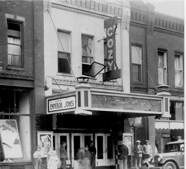 1933 photo credit Hennepin County Library Collection.