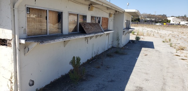 SkyView Refreshment Building 