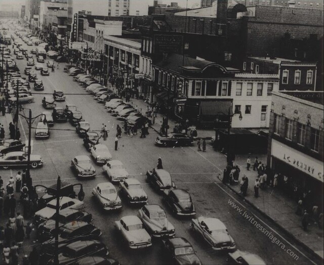 1954 photo credit The Niagara Reporter.