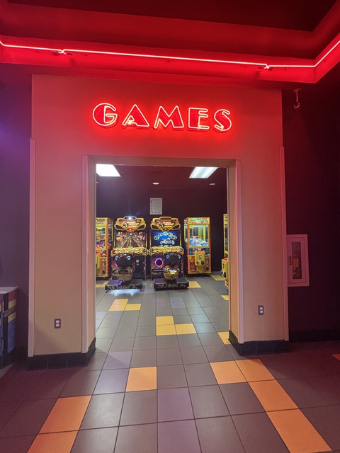 Regal Burlington 20 Game Room