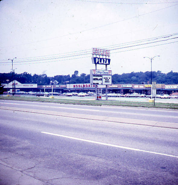 College Plaza Cinema