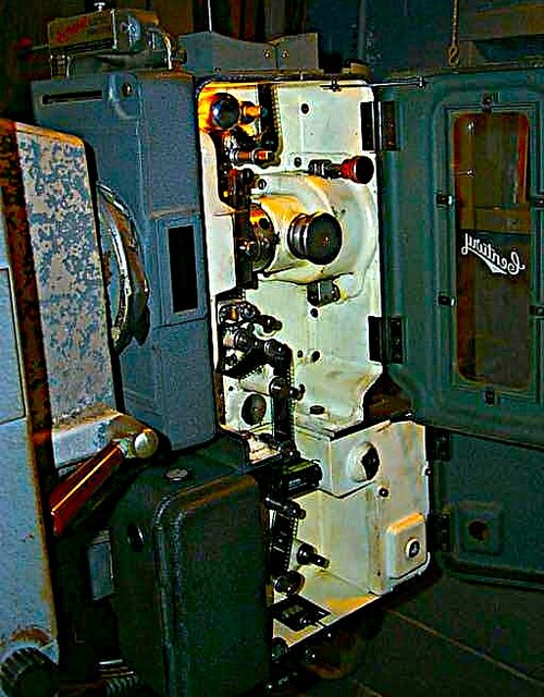 Georgetown Drive-In 8200 State Road 64, Georgetown, IN 