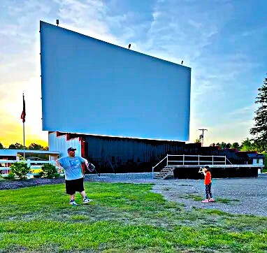 Reynolds Drive-In 3706 N. Hermitage Road, Transfer, PA