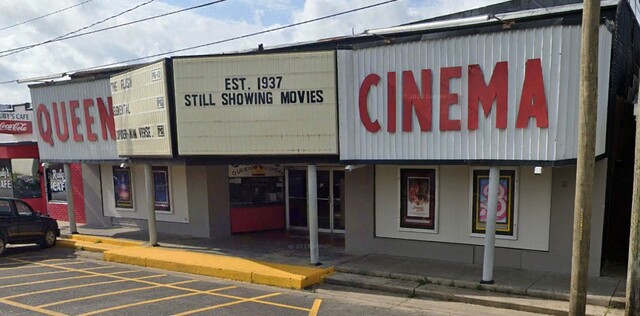 Queen Cinema 3