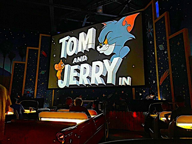 Sci-fi Dine-in Theatre Restaurant 351 S. South Drive, Lake Buena Vista, FL 